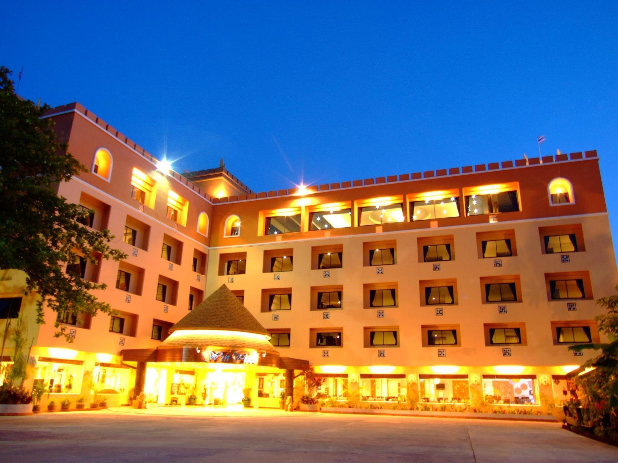 Win Place Hotel Chiang Mai Exterior foto