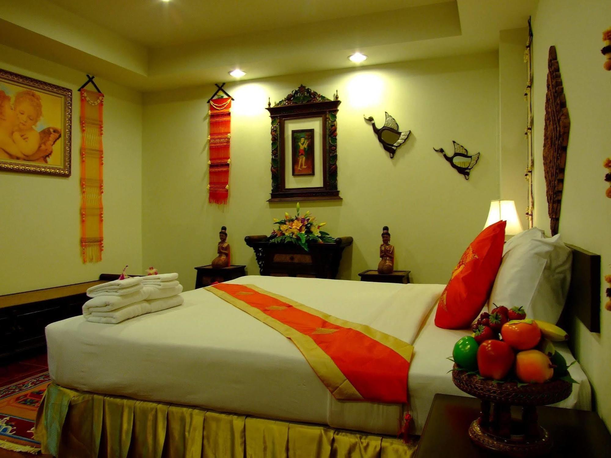 Win Place Hotel Chiang Mai Exterior foto