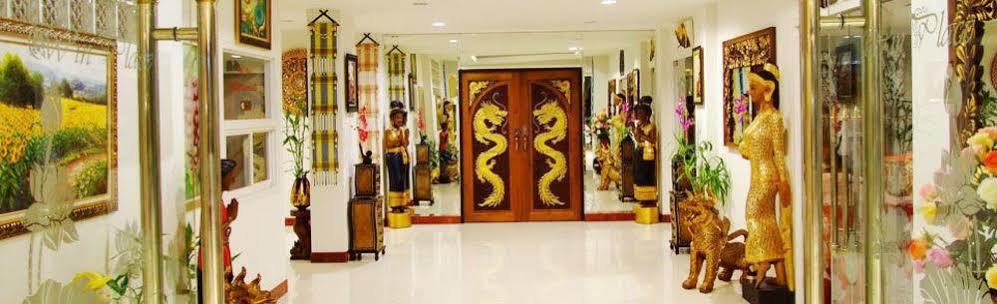 Win Place Hotel Chiang Mai Exterior foto