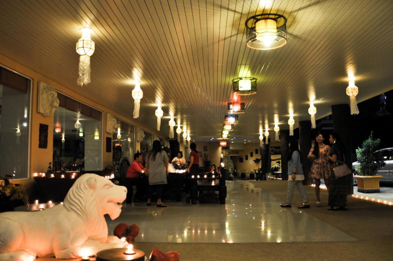 Win Place Hotel Chiang Mai Exterior foto