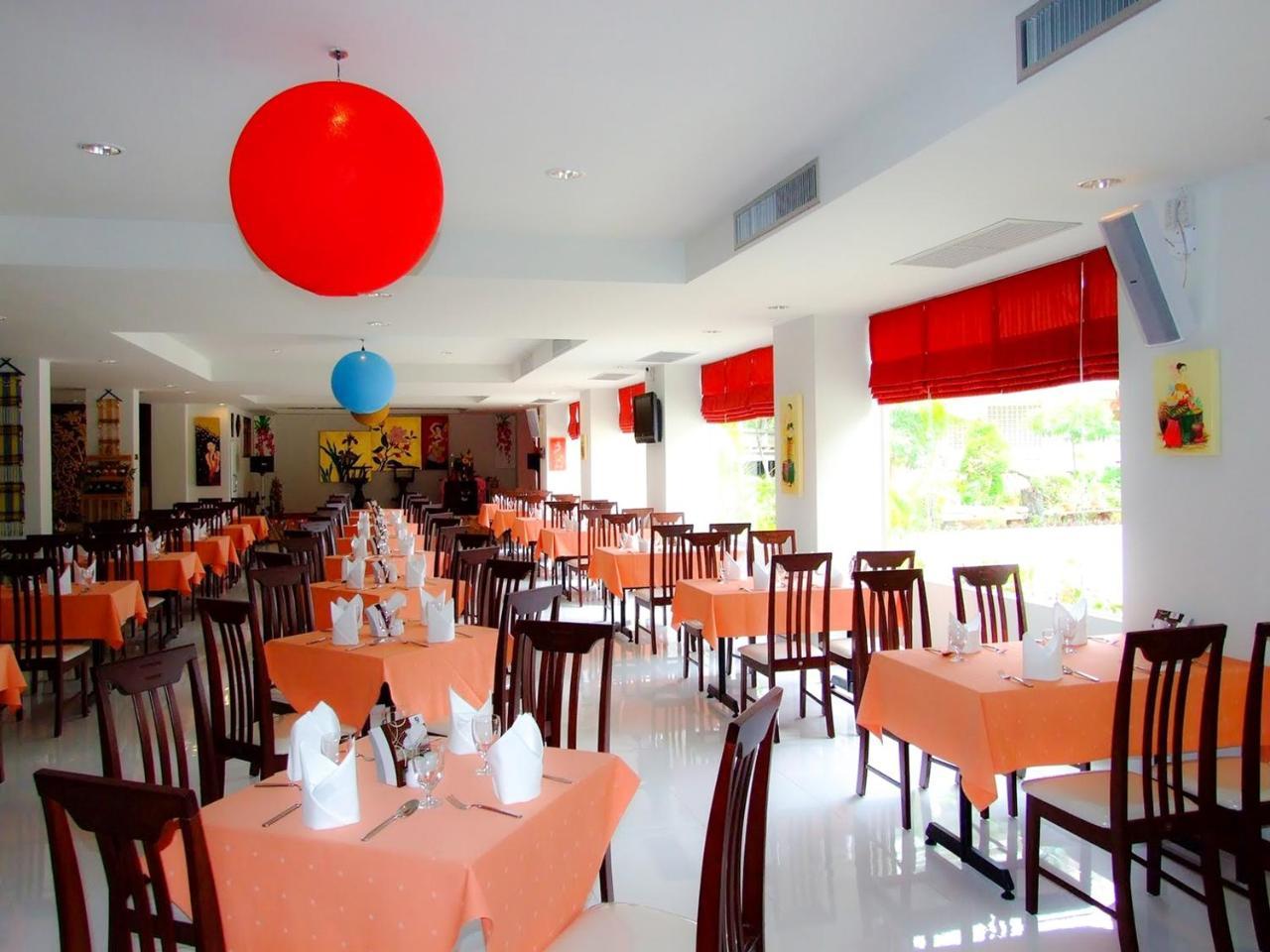 Win Place Hotel Chiang Mai Exterior foto
